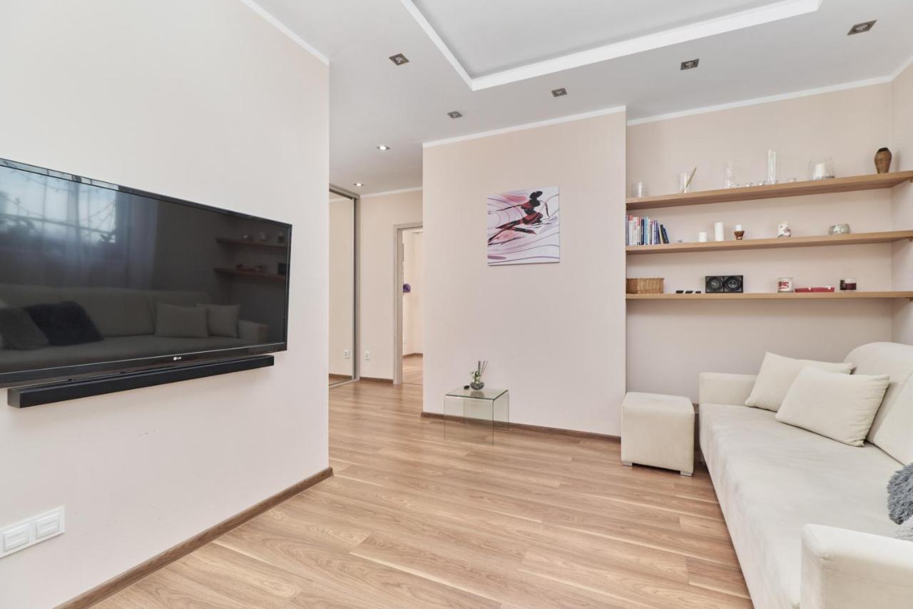 Apartment Wroclaw Krakowska With Balcony And Free Garage By Noclegi Renters 外观 照片