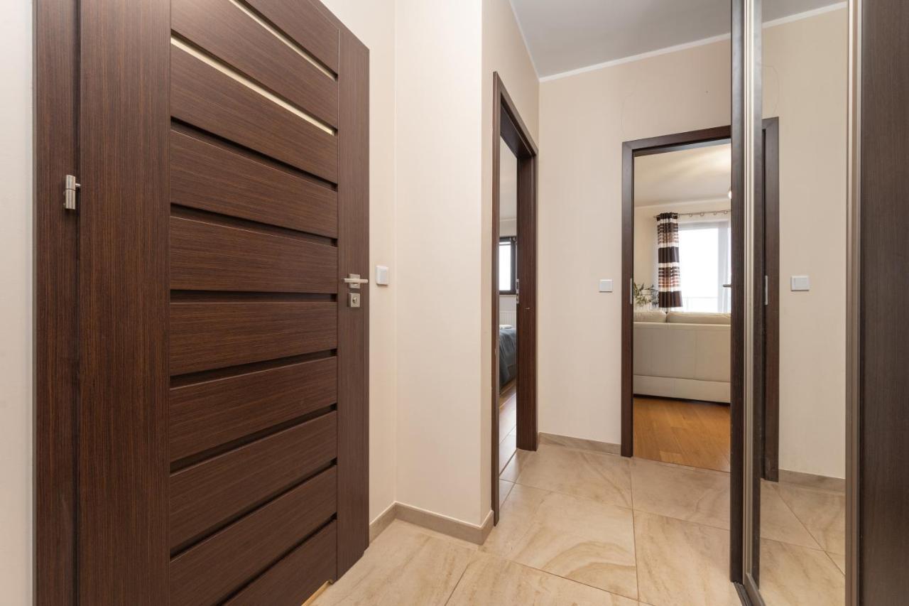 Apartment Wroclaw Krakowska With Balcony And Free Garage By Noclegi Renters 外观 照片